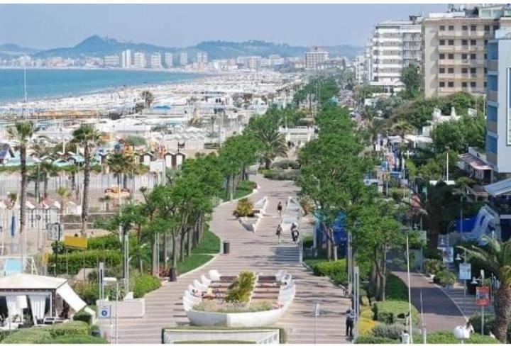 Residenza Alma Aparthotel Riccione Ngoại thất bức ảnh