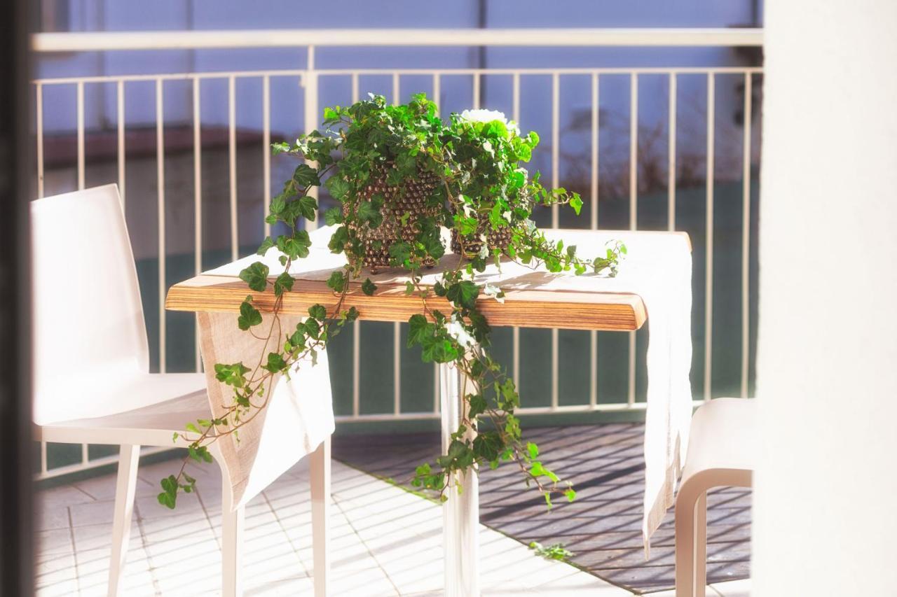 Residenza Alma Aparthotel Riccione Ngoại thất bức ảnh
